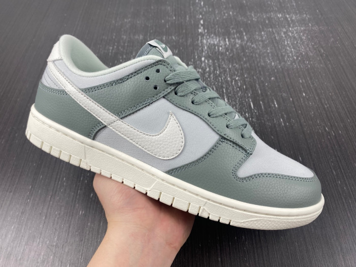 nike dunk low mica green men