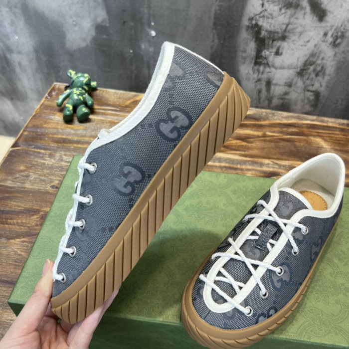 G*u*i  low-top sneaker