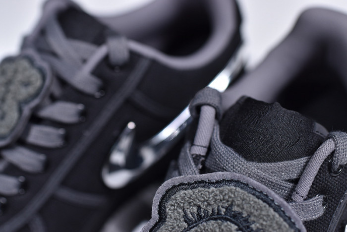 travis scott x nike air force 1 black aq4211-001