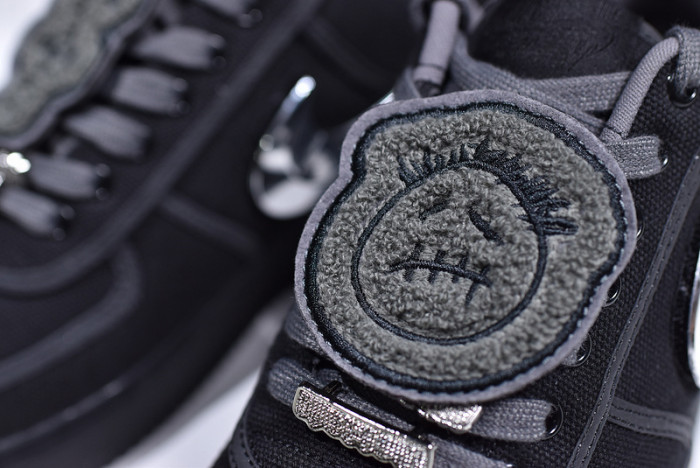 travis scott x nike air force 1 black aq4211-001