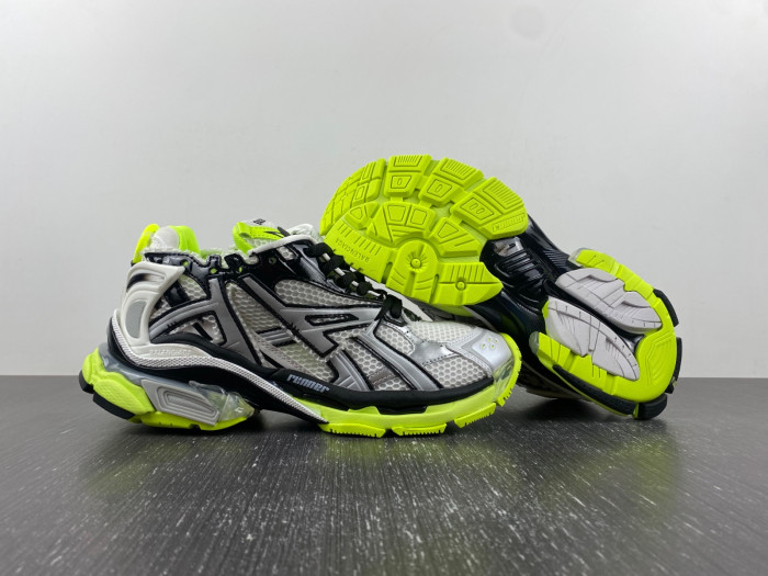 Ba*len*cia*ga -runner