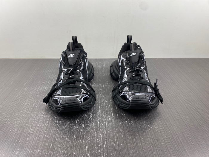 Ba*len*cia*ga -phantom sneakers