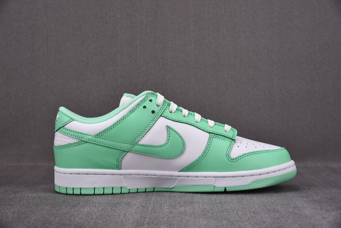 nike dunk low green glow dd1503-105