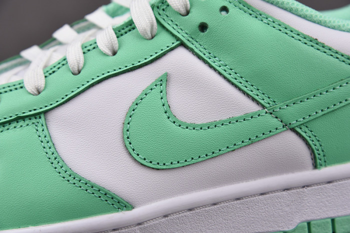 nike dunk low green glow dd1503-105