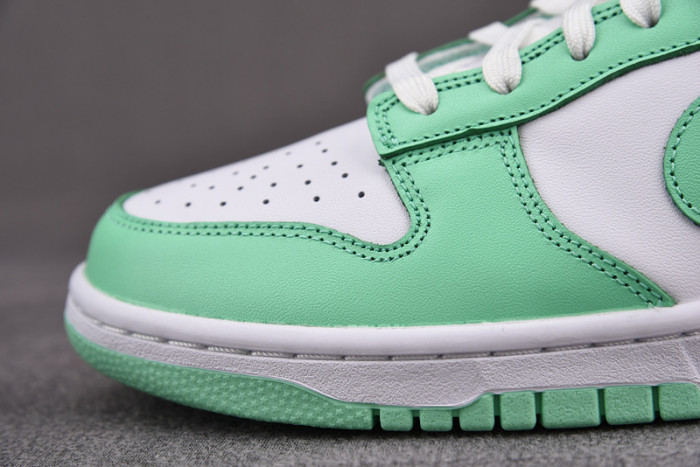nike dunk low green glow dd1503-105
