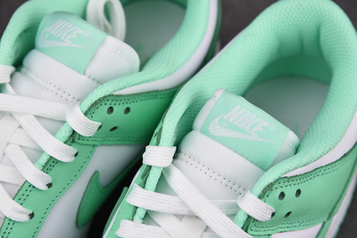 nike dunk low green glow dd1503-105