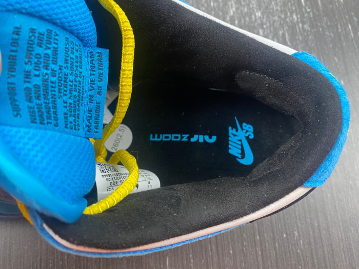 the powerpuff girls x nike sb dunk low “buttercup” fz8319-300