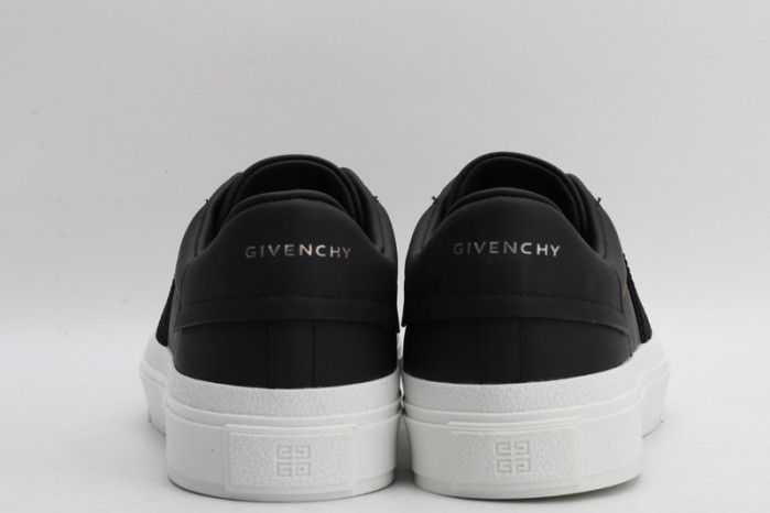 gi_venchy sneaker