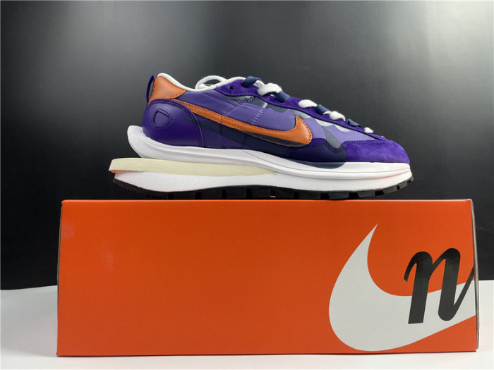 nike vaporwaffle sacai dark iris - dd1875-500