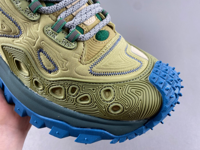 moncler trailgrip gtx