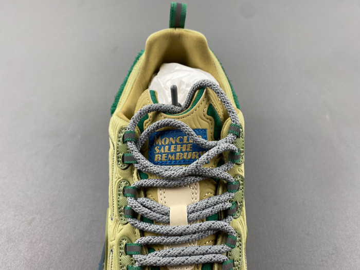 moncler trailgrip gtx