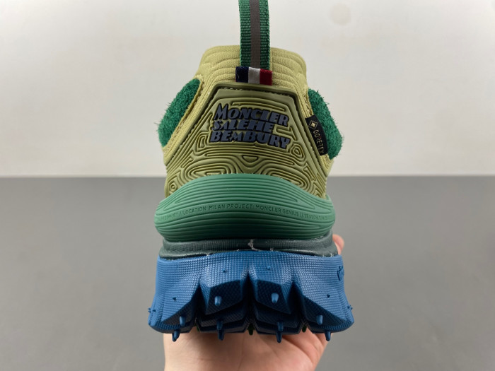 moncler trailgrip gtx