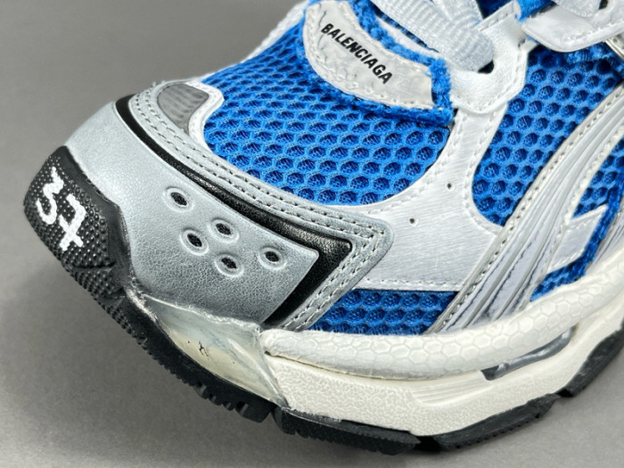 Ba*len*cia*ga -runner