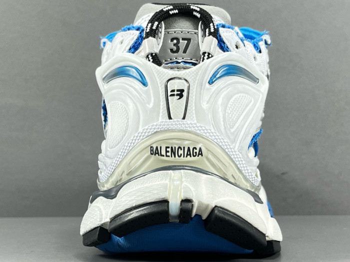 Ba*len*cia*ga -runner