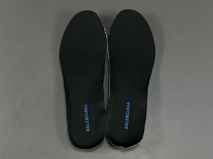 Ba*len*cia*ga -runner