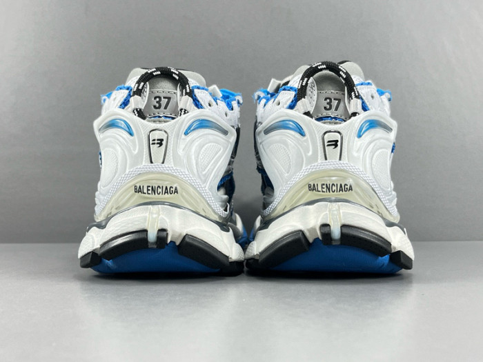 Ba*len*cia*ga -runner