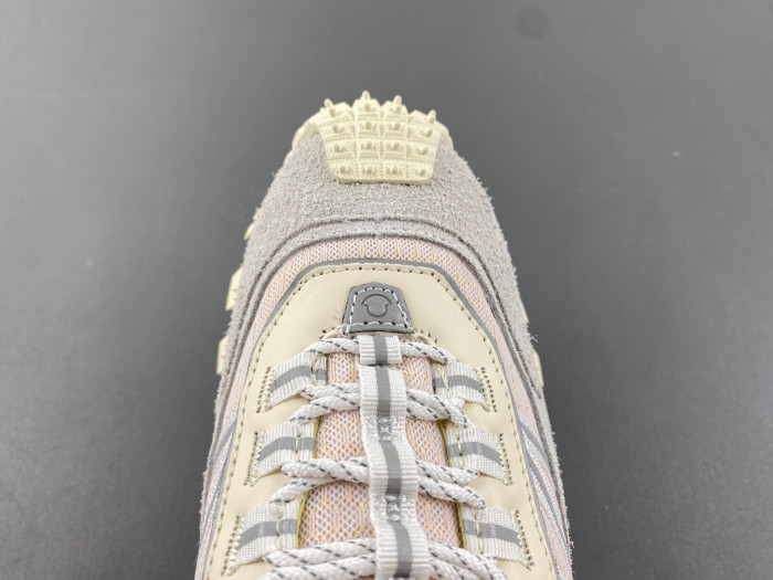 moncler trailgrip gtx